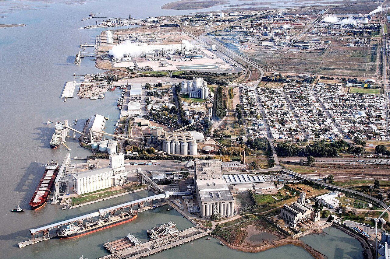 Puerto de Bahía Blanca, infraestructura portuaria sobre la costa atlántica